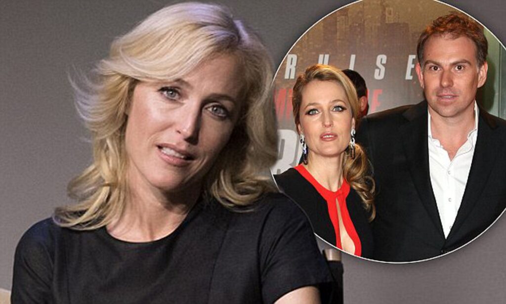 Gillian Anderson talks about former romances and insists none were 'failures' | Daily Mail Online