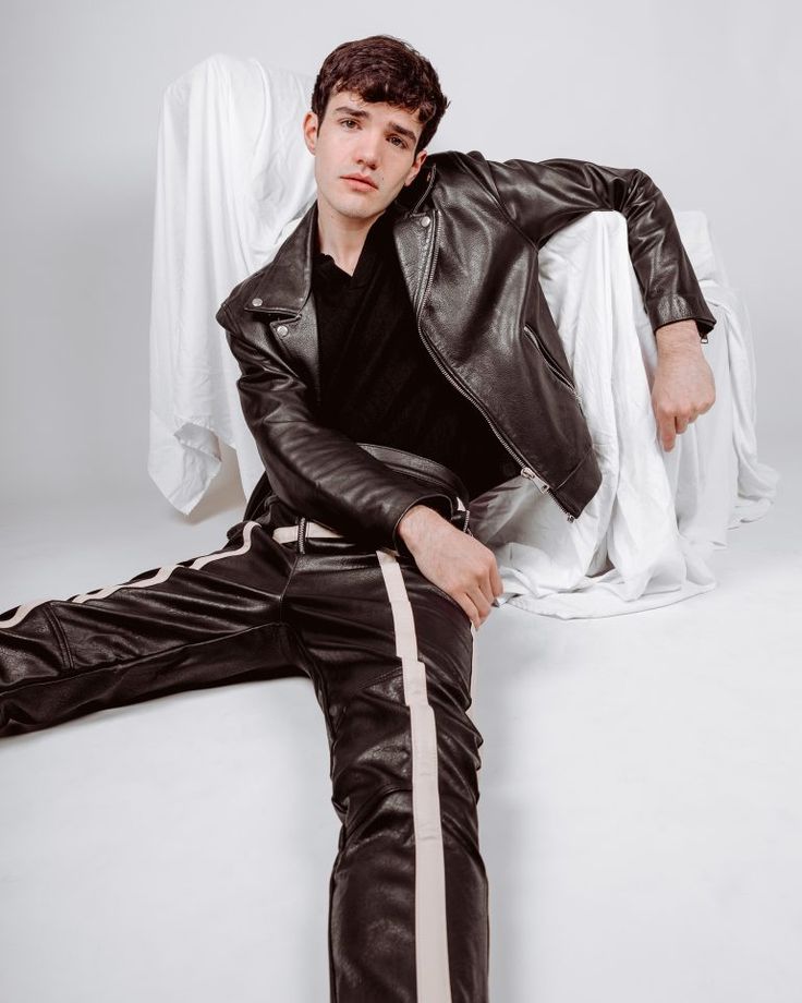 Aaron Carpenter | Aaron carpenter, Aaron, Country pop