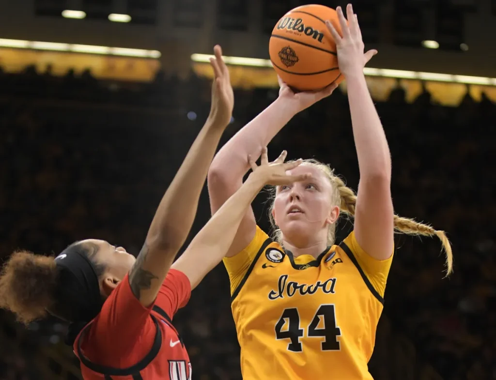 Aurora Sports Notebook: O'Grady, Iowa women advance in NCAA tournament - Sentinel Colorado