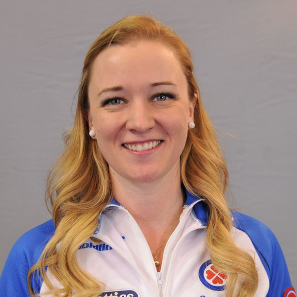 douxnews-lifestyle-Chelsea-Carey-delivers-with-statement-win-at-2021-Scotties-Tournament-of-Hearts-Canadian-Sport-Scene.jpg 