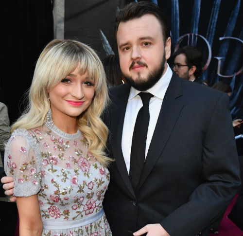 douxnews-lifestyle-John-Bradley-Age-Height-Weight-Bio-Girlfriend-Parents.jpg