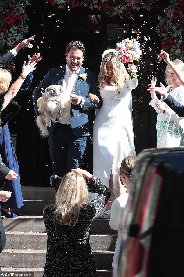 douxnews-lifestyle-MIC-star-Francesca-Newman-Young-is-married-Reality-star-stuns-in-an-ivory-gown-as-she-ties-the-knot-with-Peter-Clarke-10-years-after-being-booted-off-the-show-for-being-too.jpeg