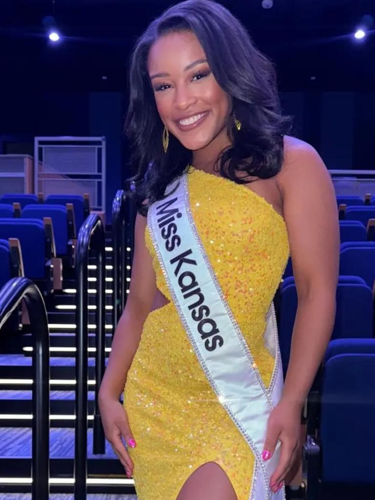 douxnews-lifestyle-Miss-Kansas-Alexis-Smith-calls-out-her-abuser-who-sat-in-audience-during-beauty-pageant-news.com_.au-—-Australias-leading-news-site.jpeg